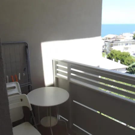 Attico Vista Mare Apartment *